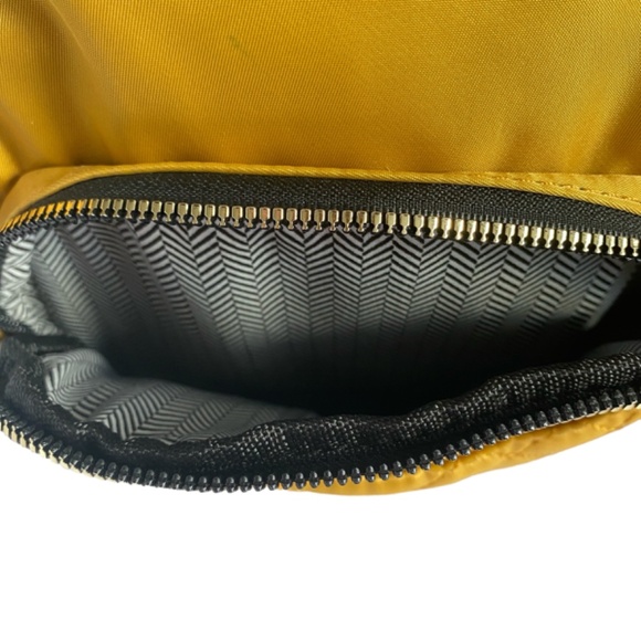 LD Multi-pocket Backpack - Picture 3 of 11